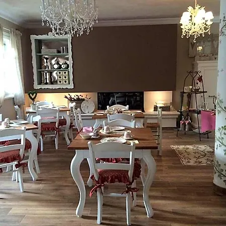 Bed and Breakfast Diffuso Sul Garda Castelnuovo del Garda